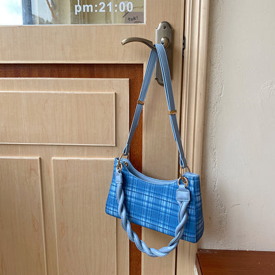 Bolsa Baguette Tejida con Asa al Hombro - Diseño Moderno y Funcional - Image 14