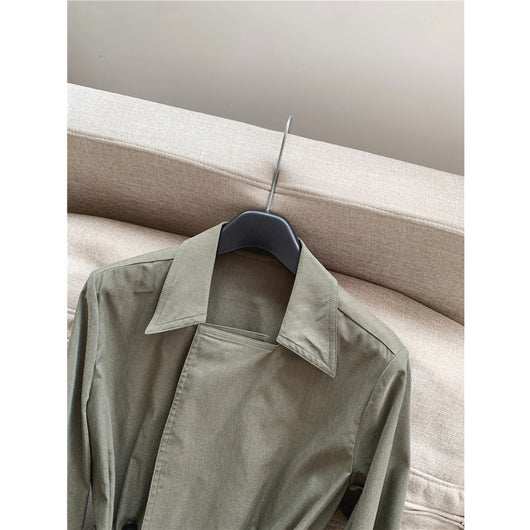 Gabardina Larga Ajustada de Lino Elastizado con Corte A para Mujer - Image 6