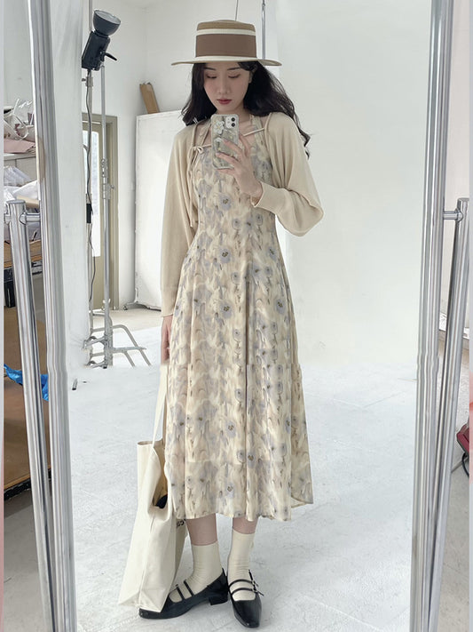 Vestido Chifón Escote Halter con Estampado Acuarela y Espalda Abierta