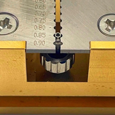 Tornillo de Banco para Relojería en Cobre Puro con Base Fija de Escritorio - Image 4