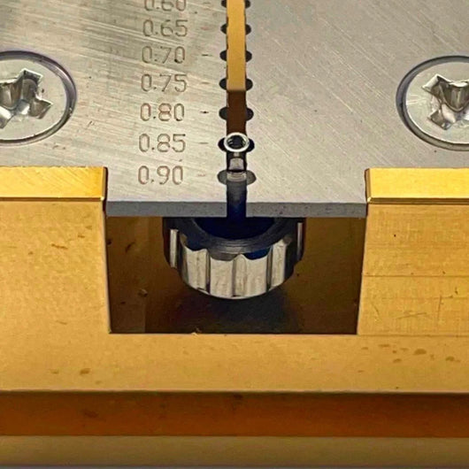 Tornillo de Banco para Relojería en Cobre Puro con Base Fija de Escritorio - Image 4