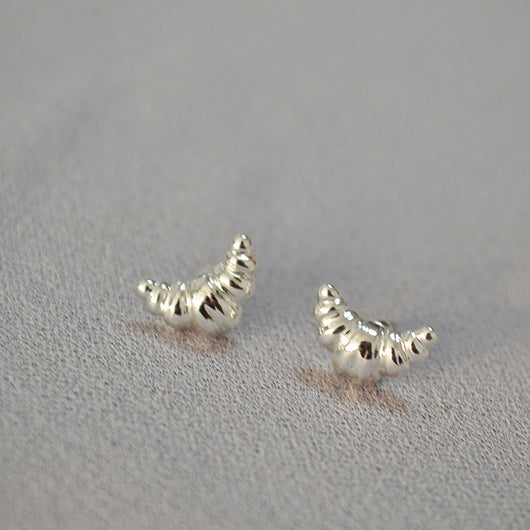 Aretes de Botón Diseño Minimalista Japones Croissant Personalidad - Image 3