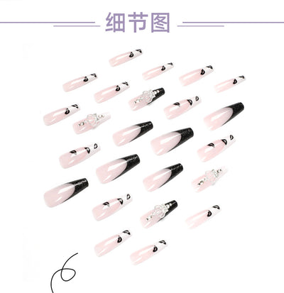 Stickers de Uñas Corona con Estampado Labios Blanco y Negro - Image 12