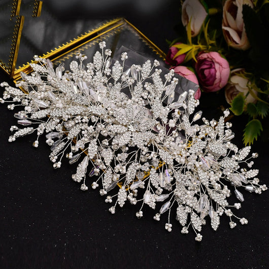 Diadema Nupcial de Hojas con Cristales - Tocado Artesanal para Novia - Image 10
