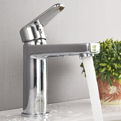 Grifo de Baño Cuadrado en Cobre con Control de Agua Caliente y Fría