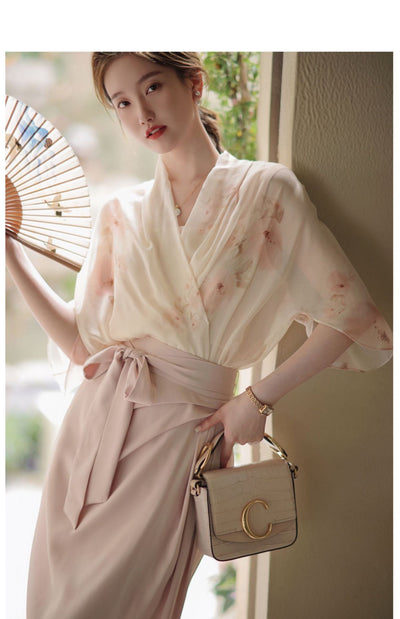 Conjunto de Dos Piezas: Blusa Floral de Gasa con Falda Elegante - Image 11