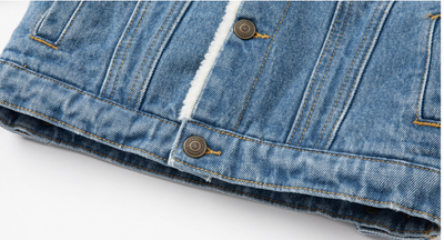Chaqueta Denim Entallada con Solapa de Terciopelo - Image 9