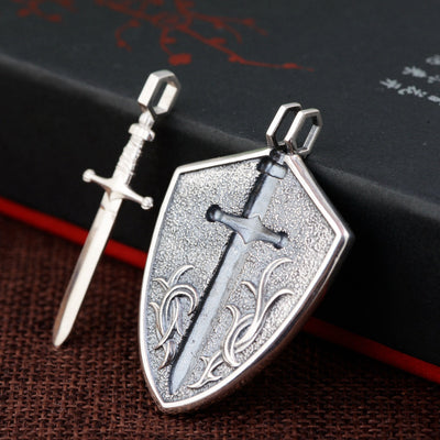 Pendiente Espada y Escudo para Hombre - Joya de Acero Inoxidable - Image 4