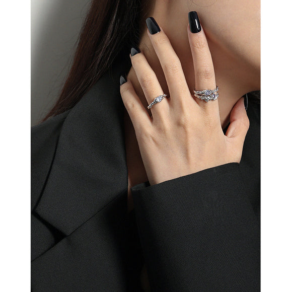 Anillo de Plata Esterlina 925 con Circonita Irregular y Textura Artesanal para Mujer