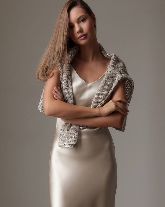 Blusa Suéter Holgada con Lentejuelas y Detalles Calados - Image 22