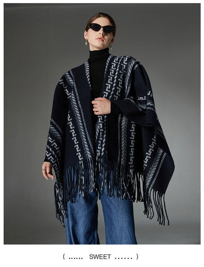 Chal Étnico Azul Marino con Borlas y Tejido Jacquard - Image 13