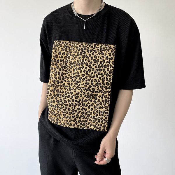 Camiseta Manga Corta Hombre con Parches Removibles Estampado Leopardo