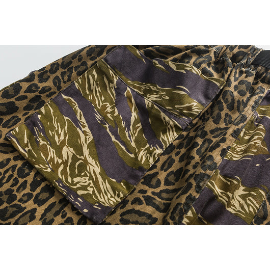 Shorts Cargo Camuflado con Estampado Leopardo - Unisex - Image 3