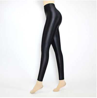 Leggins Deportivos Cortos Cintura Alta Elástica para Yoga y Ejercicio - Image 40