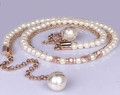 Cinturón Cadena de Perlas con Strass - Accesorio Versátil y Elegante
