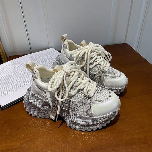 Tenis Deportivos Brillantes con Lentejuelas, Diseño Plateado y Rojo con Cristales - Image 7