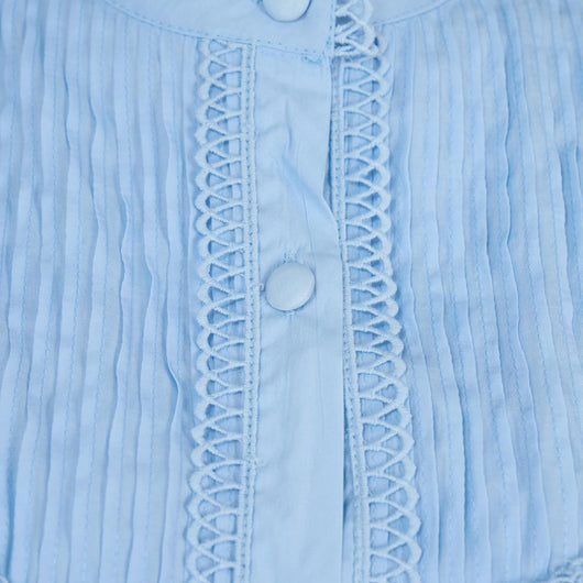 Falda Larga Elegante con Blusa Bordada y Mangas Linterna Ajustadas - Image 17
