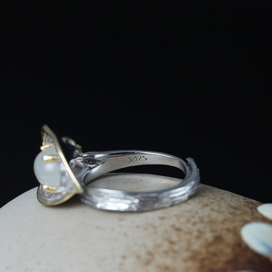 Anillo Vintage de Lirio Cala con Acabado Desgastado - Image 6