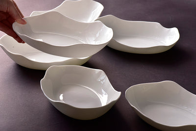 Plato para Ensalada de Porcelana Ultrafina con Diseño Irregular - Image 8