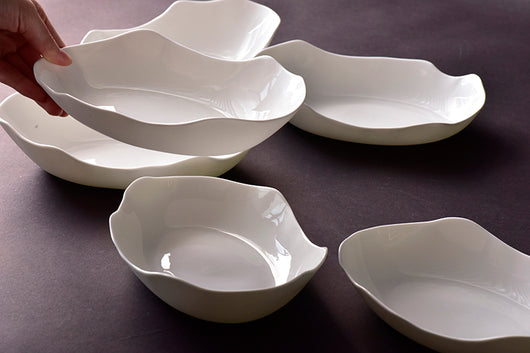 Plato para Ensalada de Porcelana Ultrafina con Diseño Irregular - Image 8