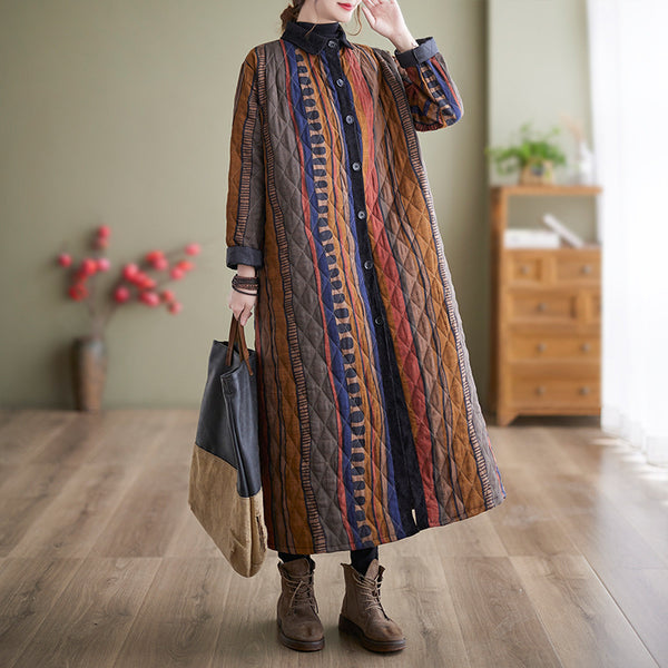 Abrigo Acolchado Étnico Retro para Mujer - Diseño Literario y Artístico - Image 3