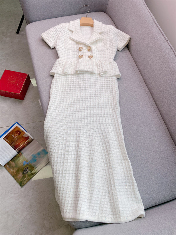 Vestido Tejido Blanco Puro Cuello V con Detalle Hueco - Elegancia Dignificada - Image 6