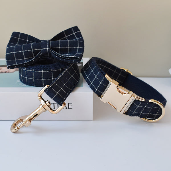 Collar para Perro Azul Marino con Cuadros y Botones Dorados