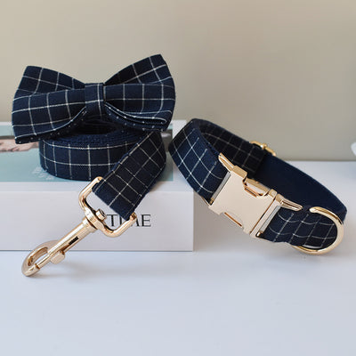 Collar para Perro Azul Marino con Cuadros y Botones Dorados