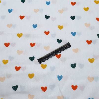 Tela de Algodón Twill con Diseño Geométrico de Corazones, Líneas y Lunares - Image 4
