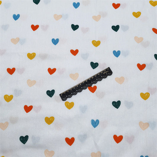 Tela de Algodón Twill con Diseño Geométrico de Corazones, Líneas y Lunares - Image 4