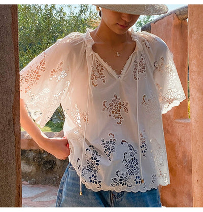 Blusa Blanca Estilo Francés con Encaje Bordado y Manga Corta - Image 22