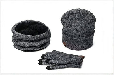 Conjunto Elegante para Hombre: Gorro Cálido y Traje de Terciopelo Premium - Image 9