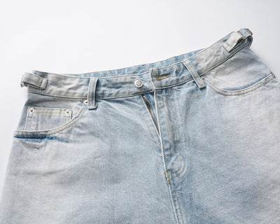 Shorts de Mezclilla Desgastados con Cortes y Detalles Felino - Image 11