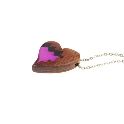 Collar Colgante de Resina con Diseño de Personalidad y Amor - Image 3