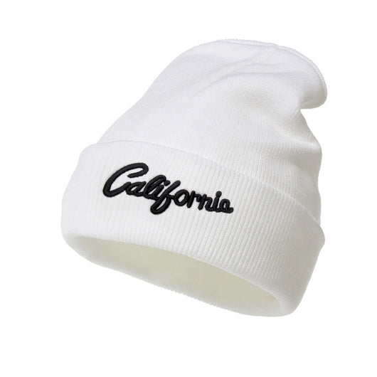 Gorro Tejido con Letras 3D Bordadas - Image 5