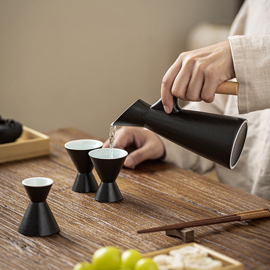 Calentador de Vino Porcelana Negra Japonesa
