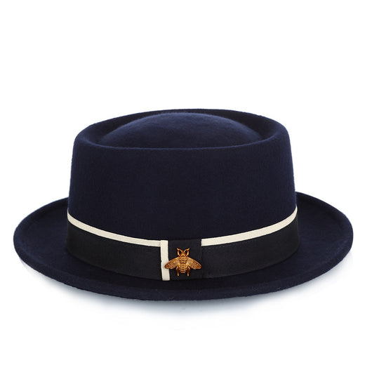 Sombrero de Lana Pura para Mujer con Detalle de Abejita - Accesorio de Moda - Image 4