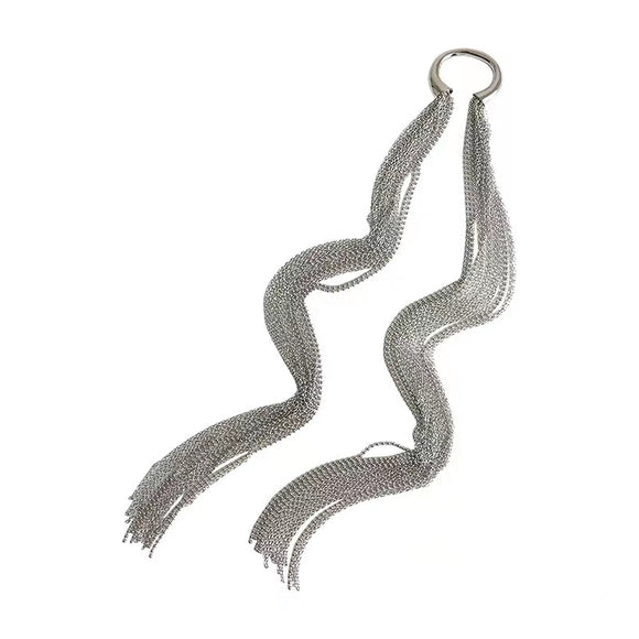 Cadena Larga Plateada con Agujeros - Accesorio de Cabello Elegante