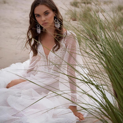 Vestido de Novia Mesh Elegante con Corte Dividido - Diseño Moderno y Sofisticado - Image 4