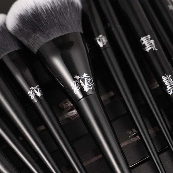 Brocha de Sombras y Base con Mango Plástico - Herramienta de Maquillaje Profesional