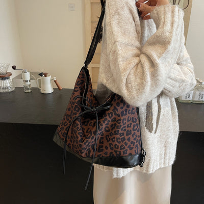 Mochila de Moda con Estampado Leopardo de Gran Capacidad Multiusos - Image 3