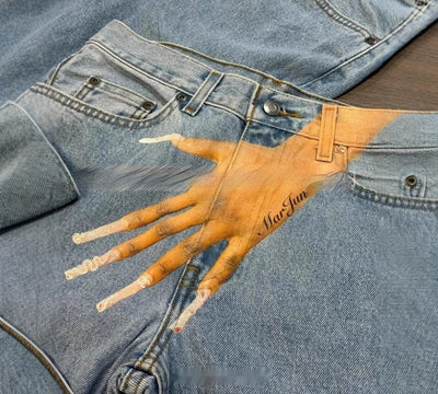 Jeans Estampados Personalizados con Diseño de Dedos - Image 3