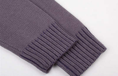 Suéter Tejido Diamante Cuello V Gris Azulado Retro Americano para Mujer - Image 4