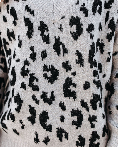 Suéter Suelto con Escote V y Estampado de Leopardo - Tejido Core-spun para Mujer - Image 15