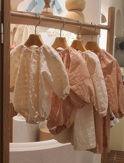 Vestido Infantil Estilo Occidental con Tirantes Bordados - Image 30