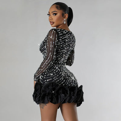 Vestido Ajustado con Bordados Elaborados y Detalles de Pedrería - Image 18