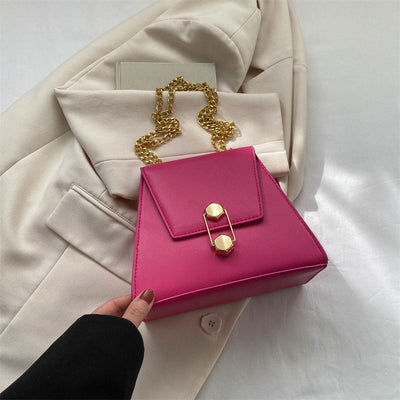 Bolsa Mensajera Estilo Oeste Retro con Cadena - Diseño Coreano Personalizable - Image 9