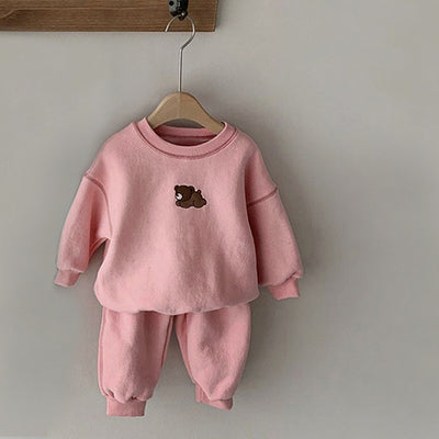 Conjunto de Suéter con Osito Bordado para Niños y Niñas - Image 7