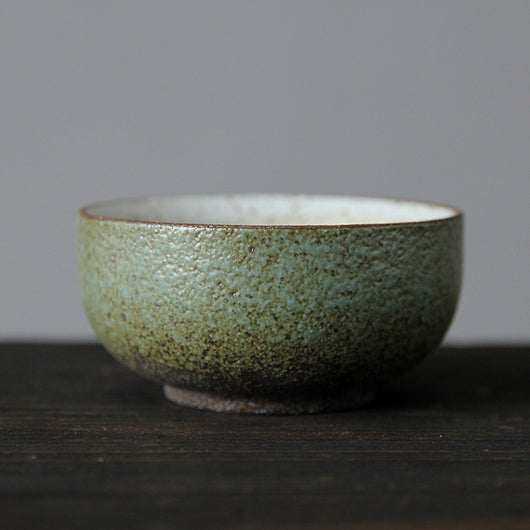 Taza de Cerámica Japonesa Artesanal para Té - Image 8