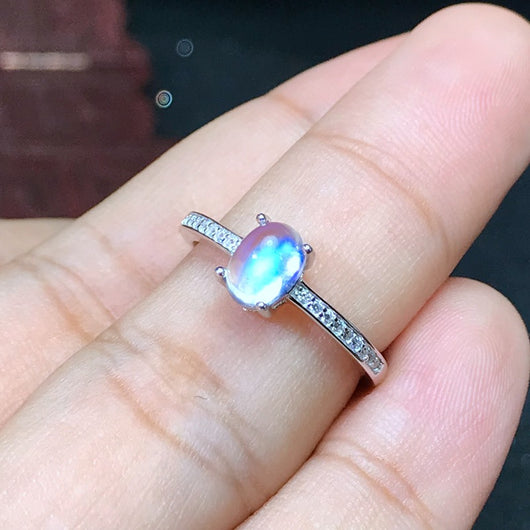 Anillo de Piedra Luna Azul Natural en Plata 925 - Diseño Minimalista - Image 9